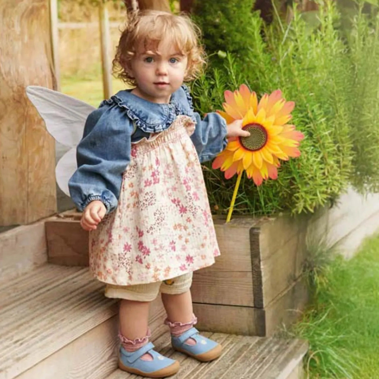 Best Floret Girls Wide Fit Shoes & Trainers | Girls New Shoe Arrivals